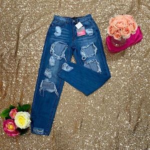 Brand New!!! High waisted mom jeans.